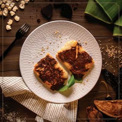 LoRes - Tamal Oaxaqueño - Flor de Lis - Mole con pollo - Hoja de plátano